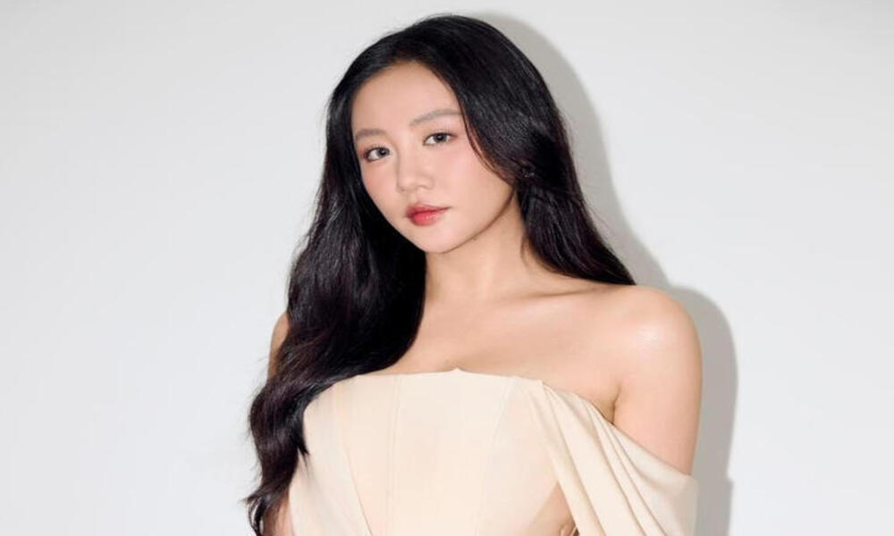 Văn Mai Hương là một trong những ca sĩ thực lực với nhiều bản hit làm mưa làm gió