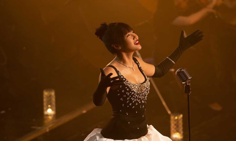 Văn Mai Hương trở lại bùng nổ với hình ảnh đằm thắm trong “Đại minh tinh” 