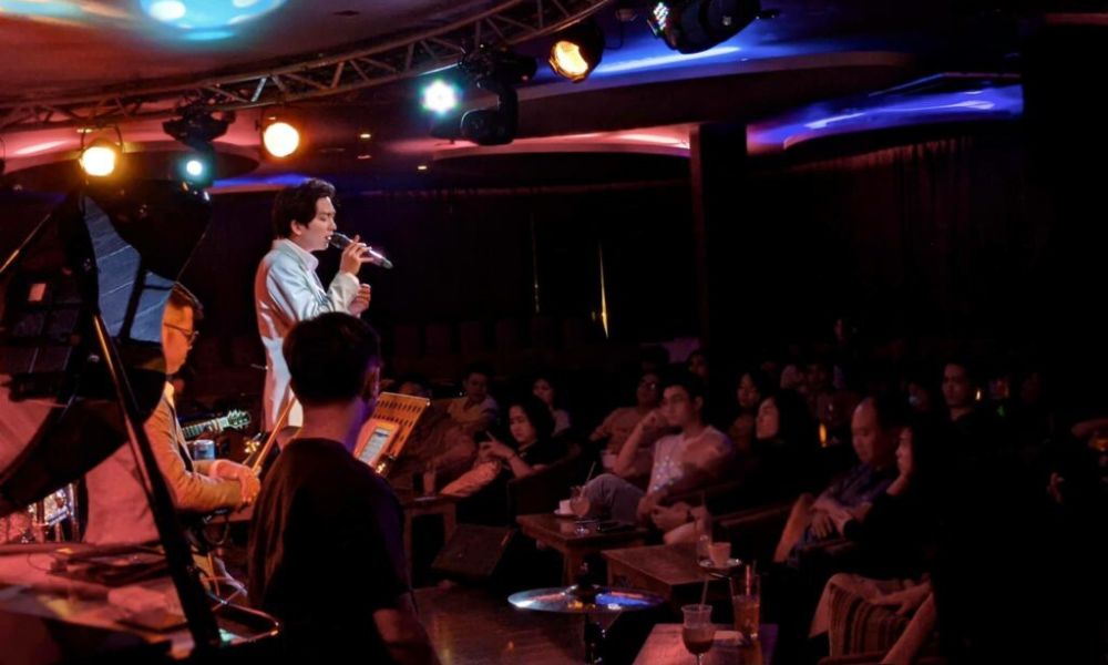 Phòng trà quận 3 - “Bảo tàng sống” lưu trữ văn hóa nghe nhạc xưa.