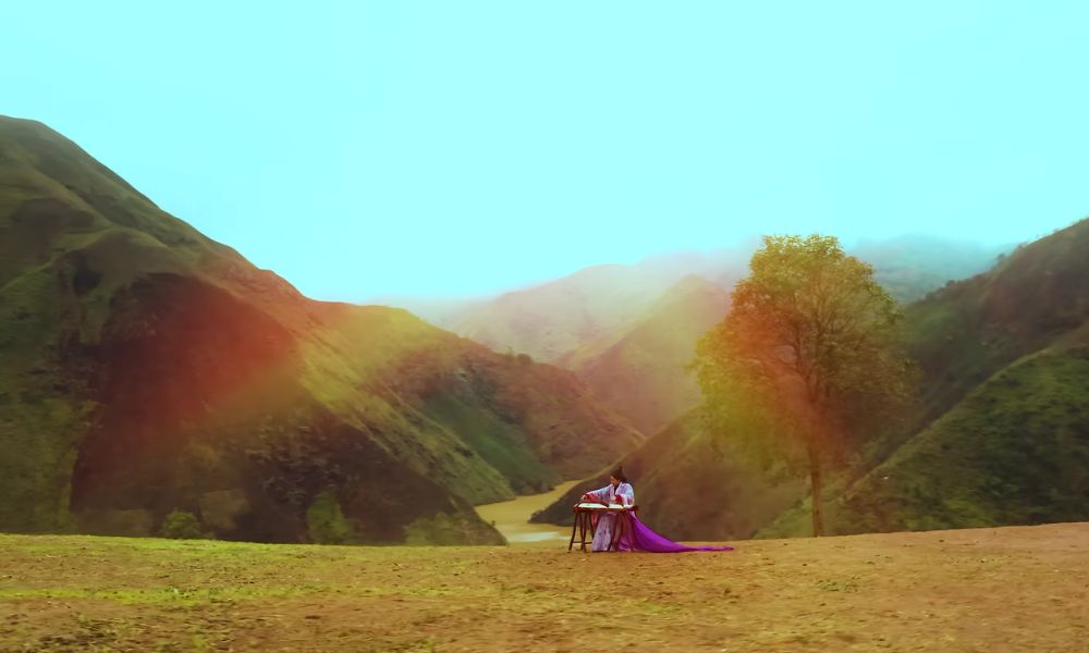 Sự kết hợp mới lạ giữa ca sĩ Phương Thanh và nhà sản xuất K-ICM.